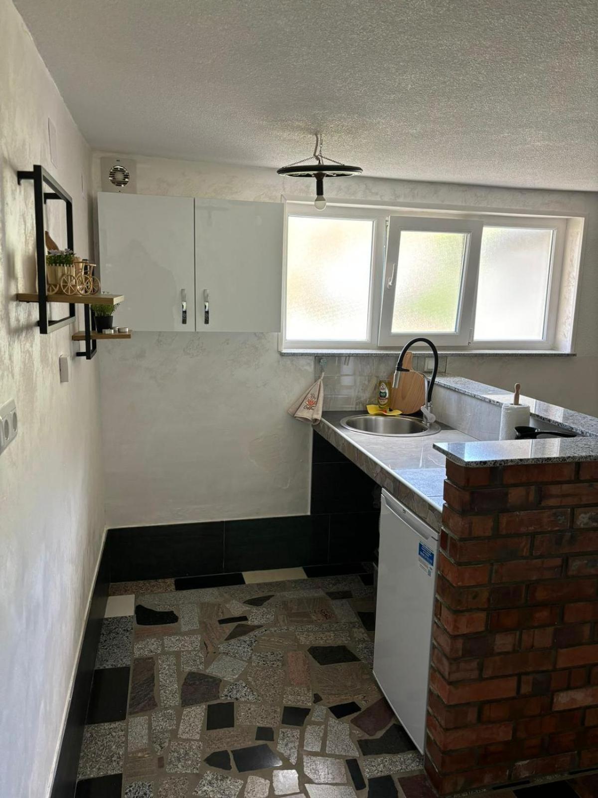 קולן וקוף Studio Apartman Azra מראה חיצוני תמונה